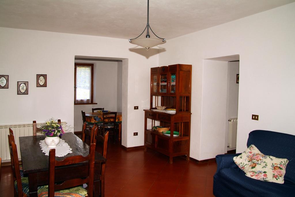 Agriturismo Tramonti Castiglione di Garfagnana Oda fotoğraf